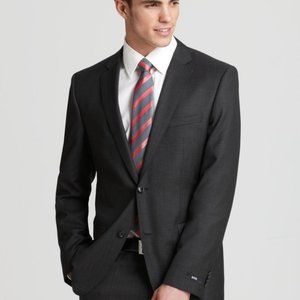 Hugo Boss  Regular Fit Suit (38R)